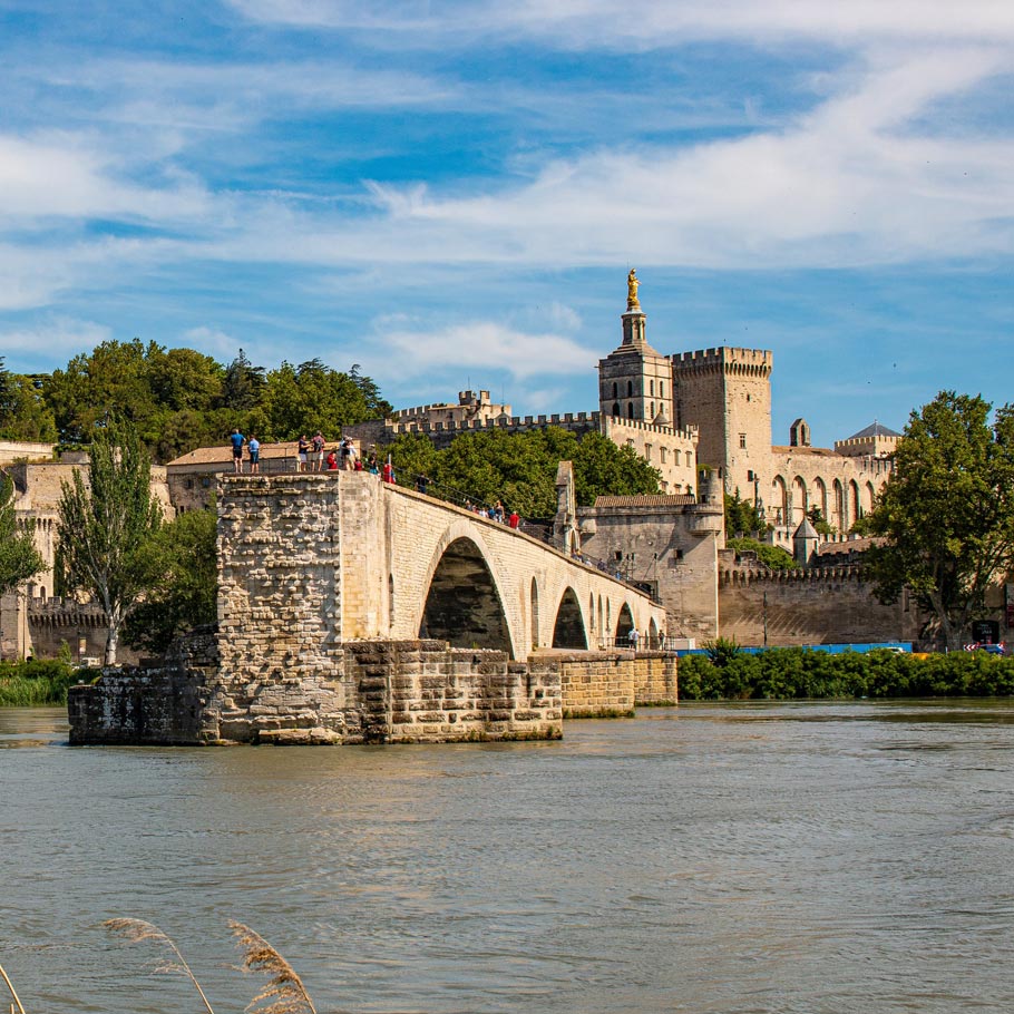 שייט נהרות בצרפת - 9 ימים - הפלגת יוקרה בחבל פרובנס על נהר הרון
